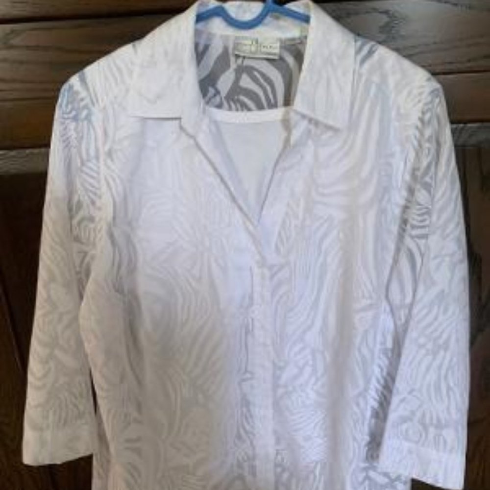 2 Piece White Blouse & Tee (1X)